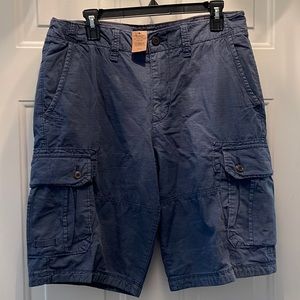 American Eagle Outfitters longboard cargo shorts new with tag.  Size 32 blue